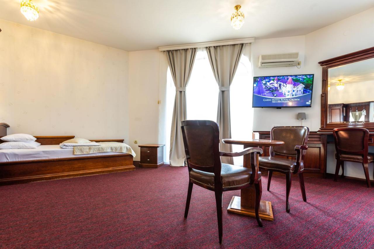 Garni Hotel Royal Crown Subotica Ngoại thất bức ảnh